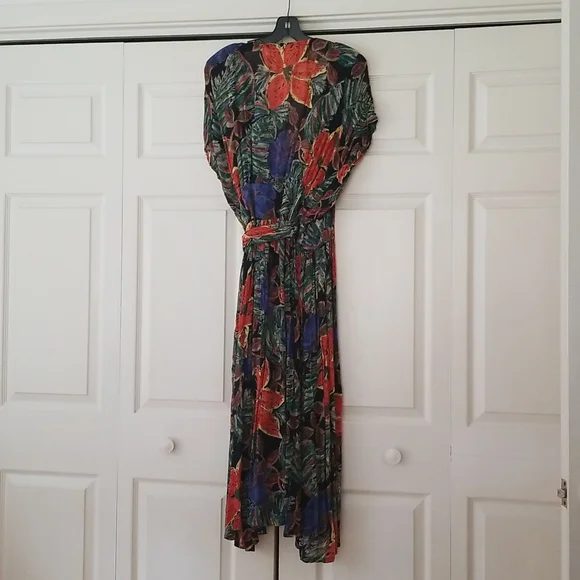 Vintage wrap around dress - Picture 6 of 8